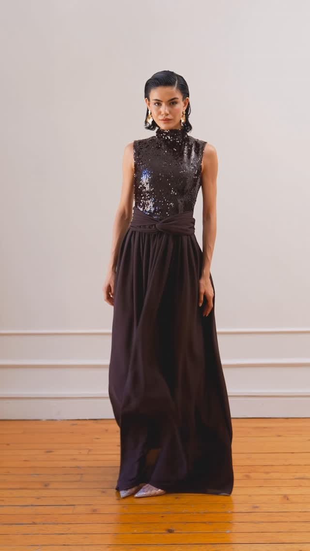 Post 1 by BETÜL SADAY COUTURE®️ on Instagram (video)