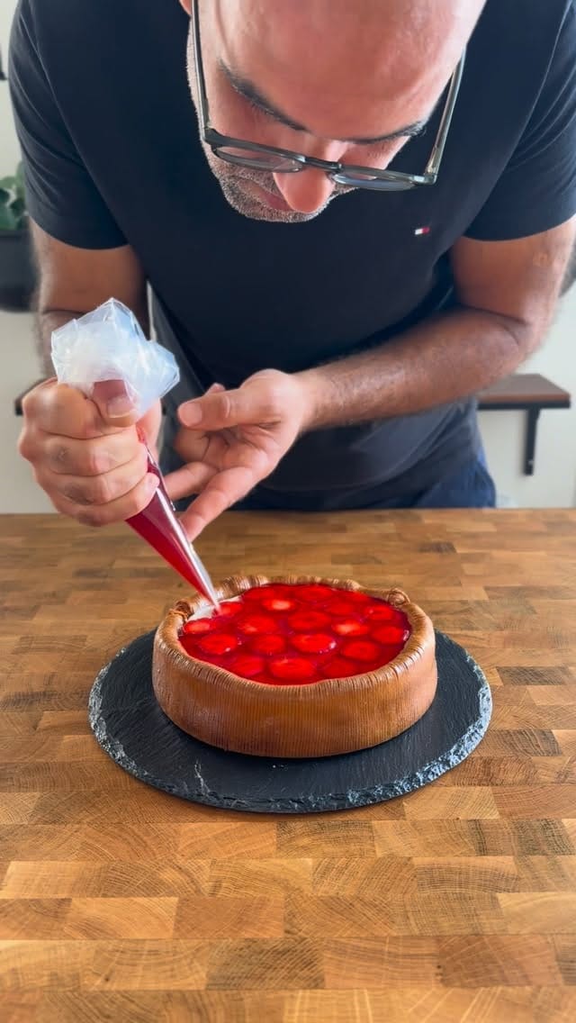 Post 6 by Mohamed Salah Hammouda on Instagram (video)
