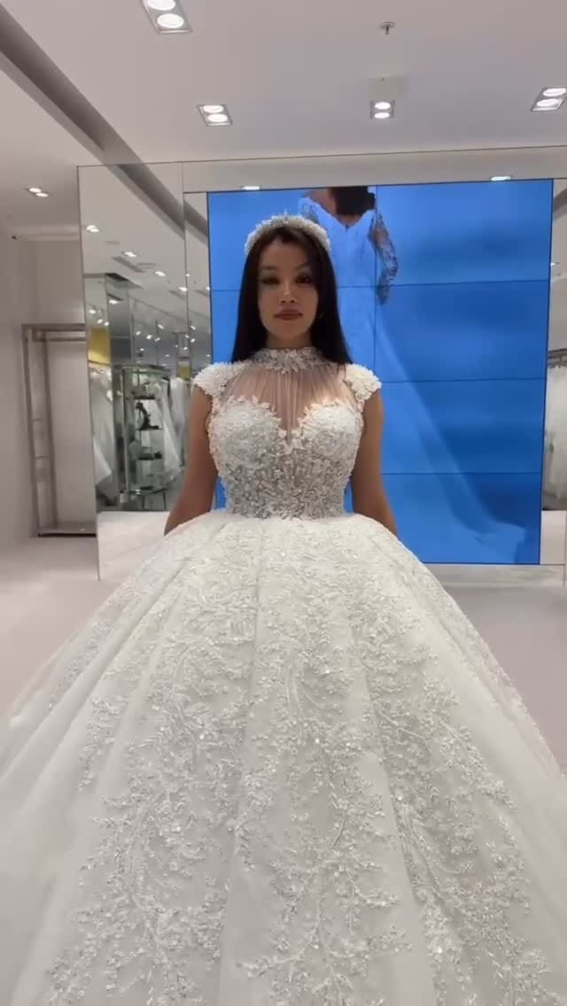 Post 3 by Fus Tany on Instagram (video)
