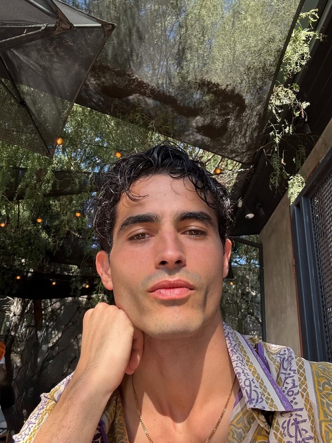 Post 4 by Ismaël Choron on Instagram (carousel)