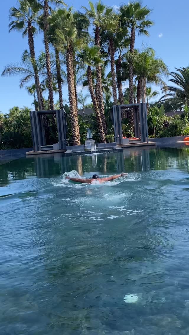 Post 2 by V I N T A G E x D E A L E R on Instagram (video)