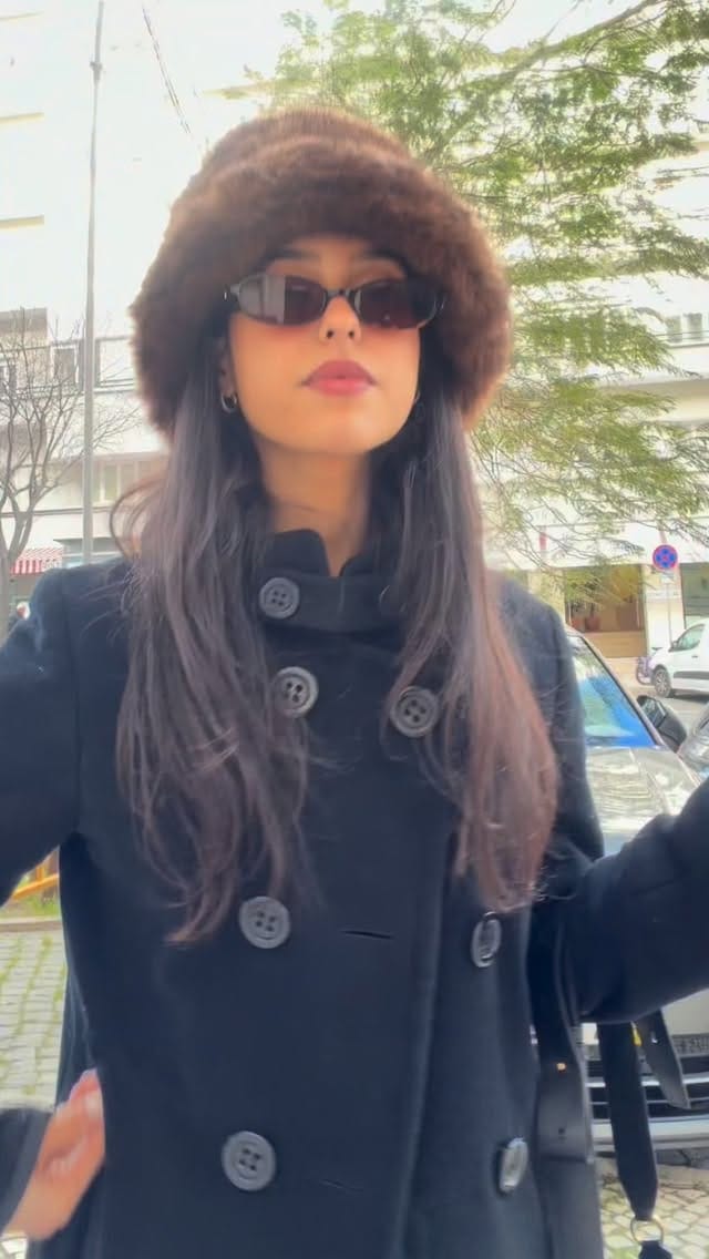 Post 1 by Carlota Mogadouro on Instagram (video)