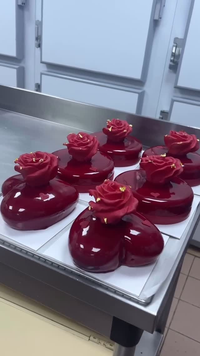 Post 4 by Pastry.france.mode 🇲🇦 🇺🇸 🇫🇷 on Instagram (video)