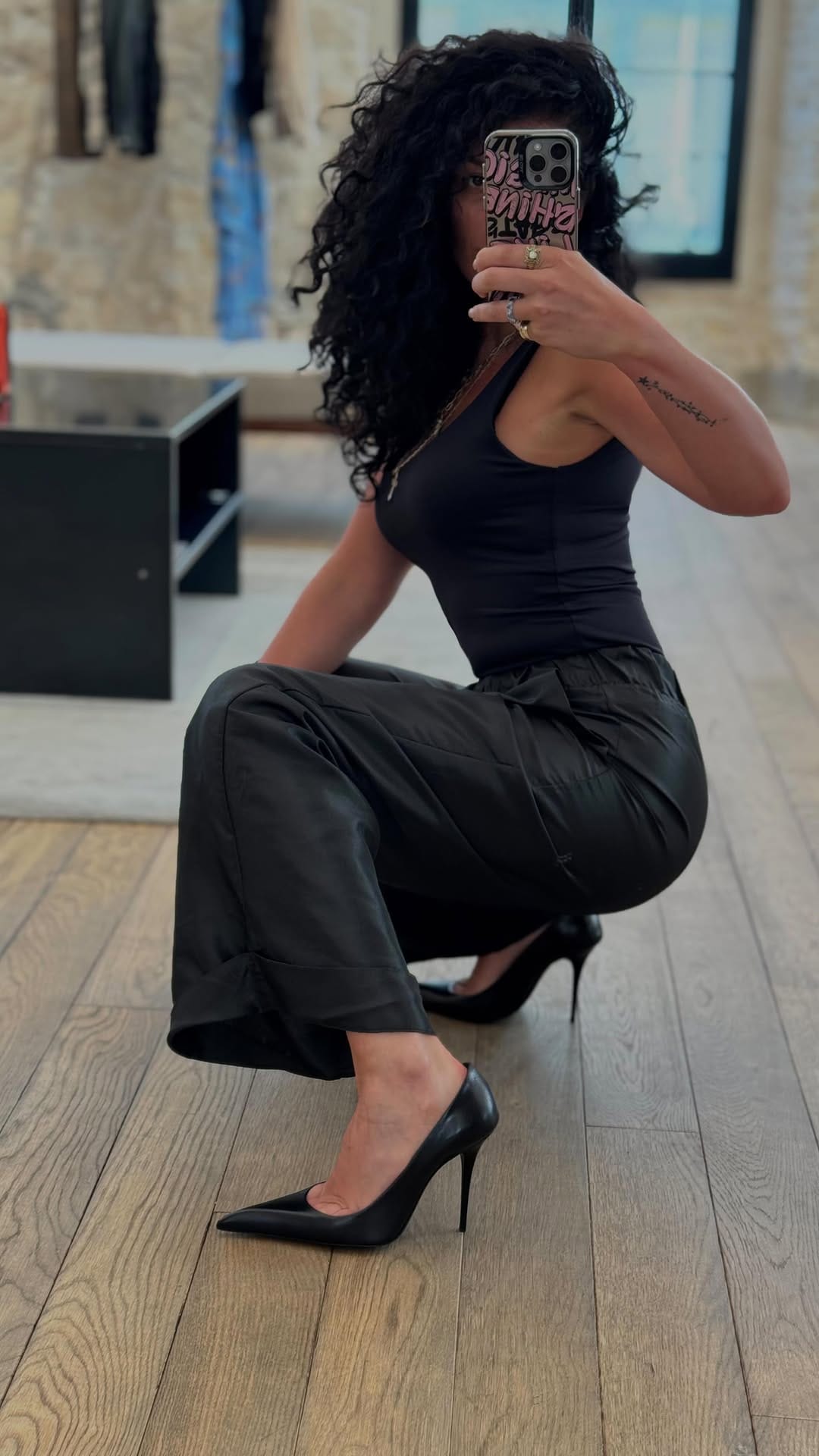 Post 10 by Ninellie | Fashion Stylist | UGC creator on Instagram (video)