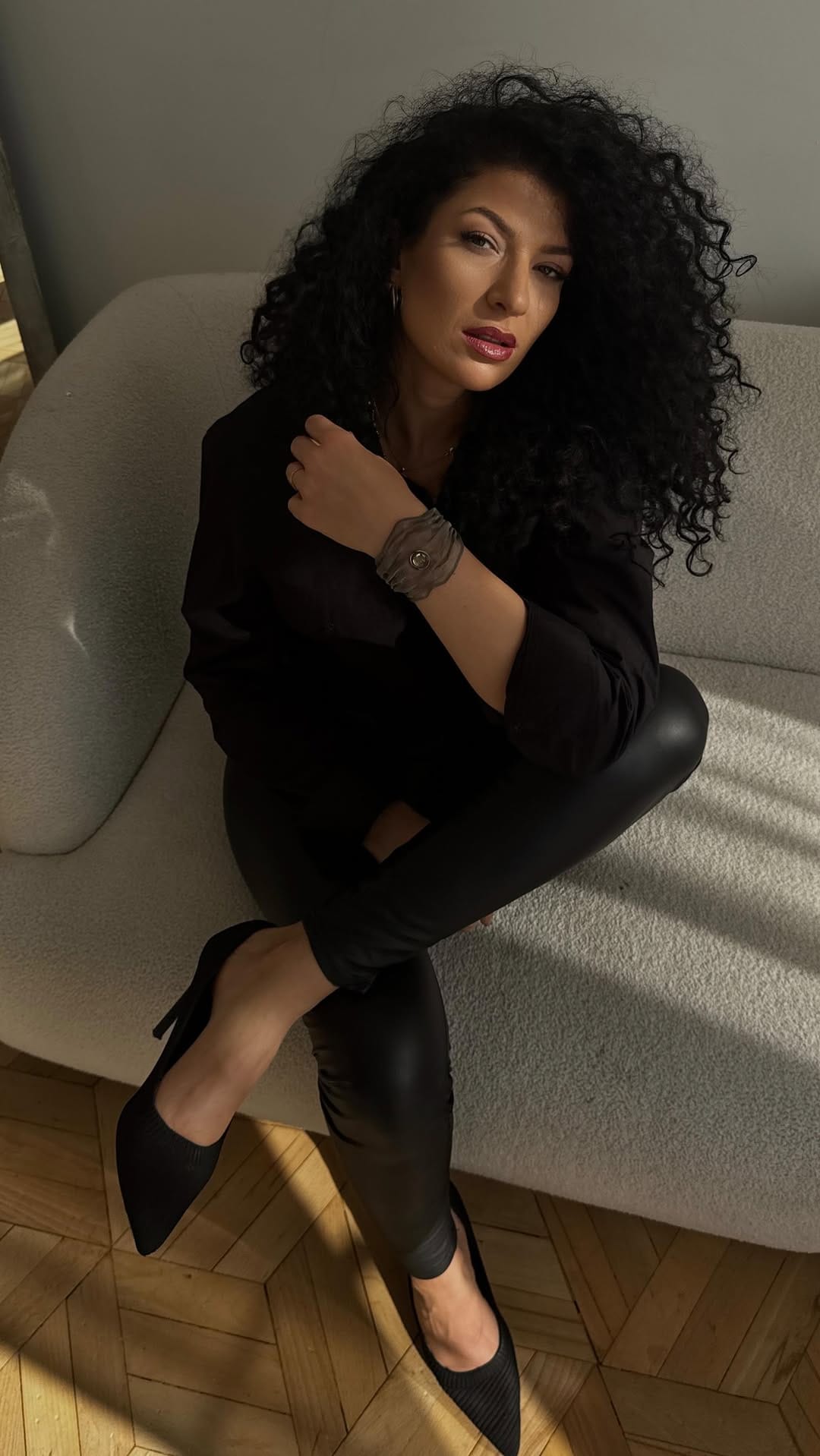 Post 7 by Ninellie | Fashion Stylist | UGC creator on Instagram (video)