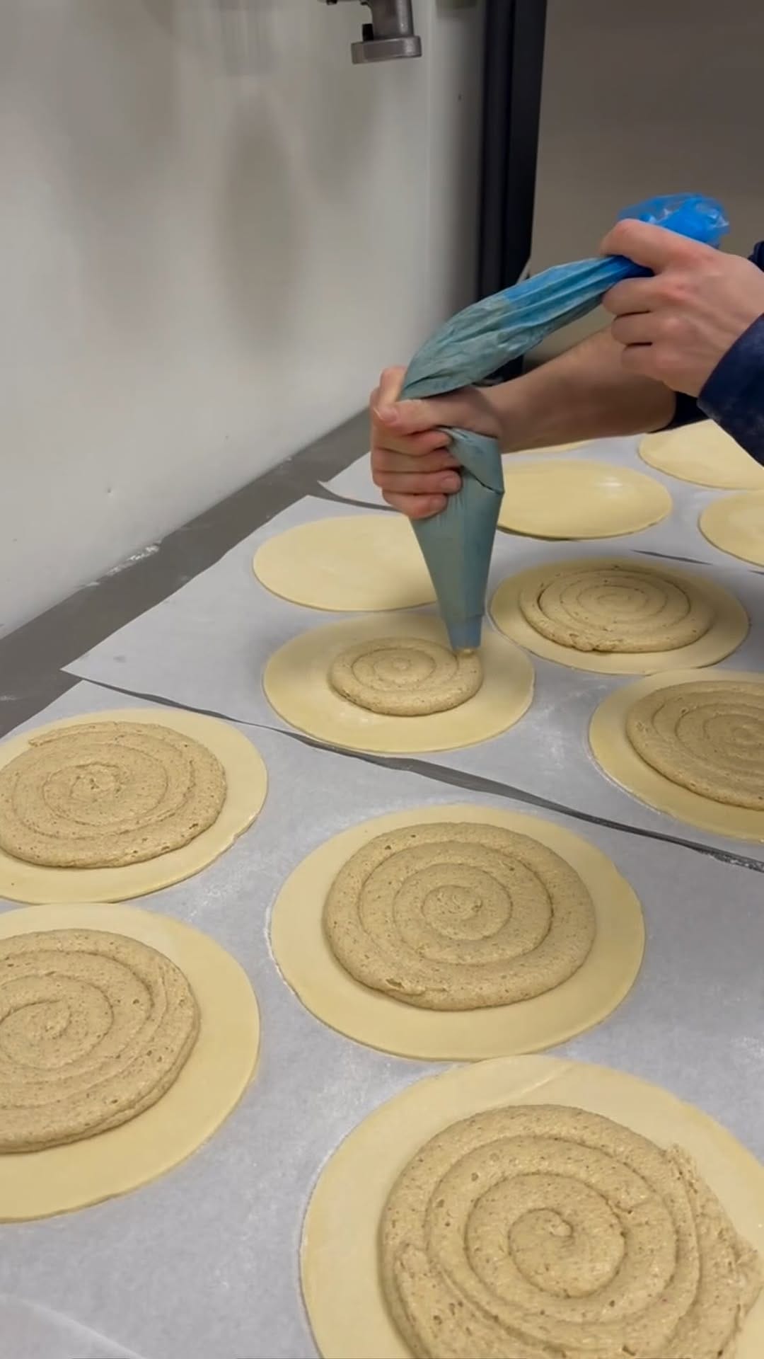 Post 6 by Nature & Cacao 🇫🇷 Artisan chocolatier depuis 2007 on Instagram (video)