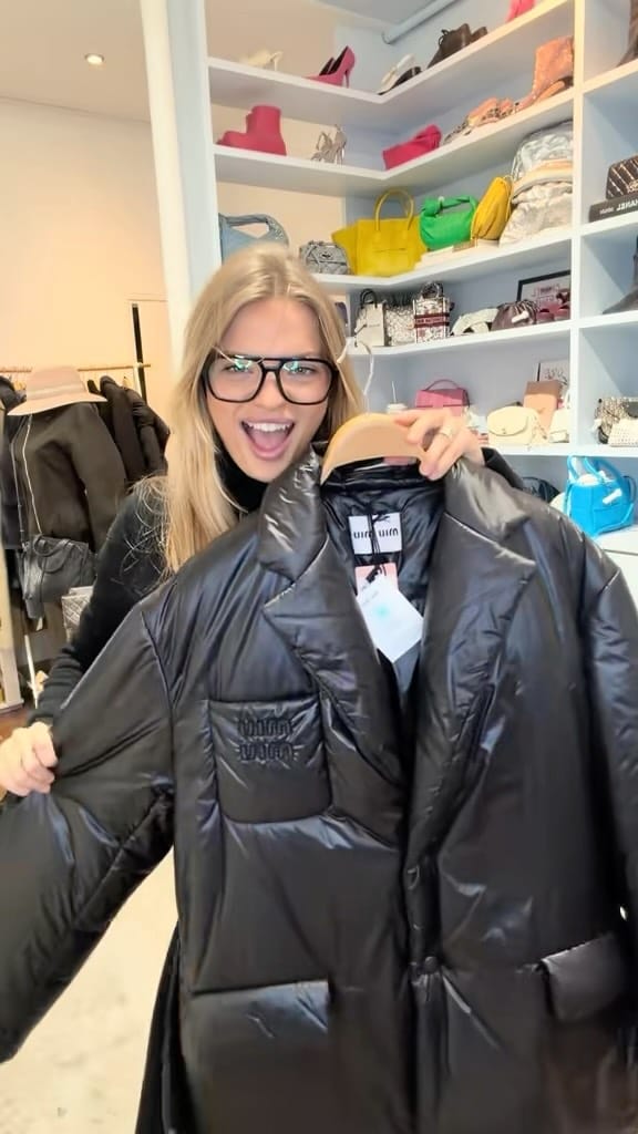 Post 2 by CLOSET 2 CLOSET I Depot Vente on Instagram (video)