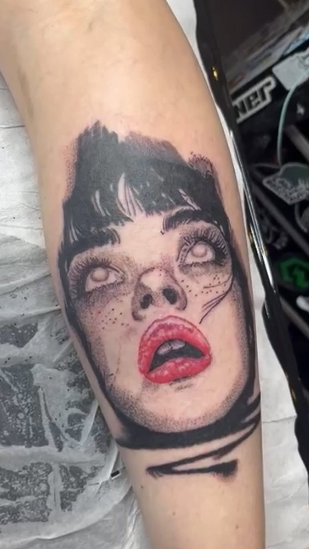 Post 6 by Studio13 TattooBar on Instagram (video)