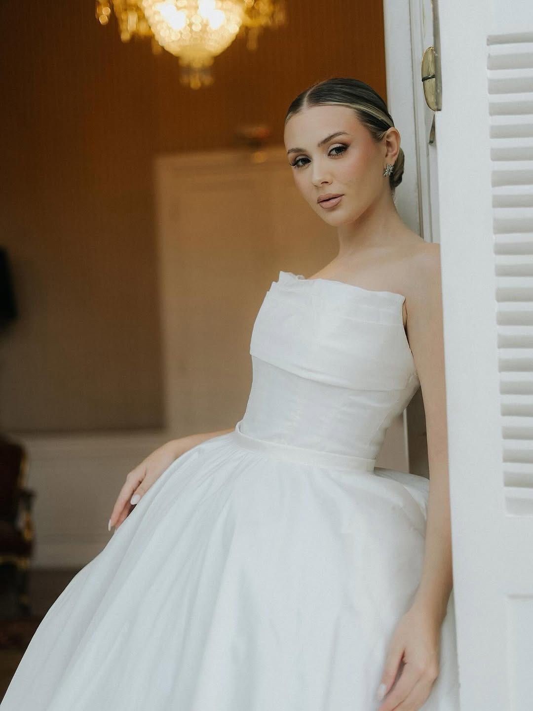 Post 2 by SILVIA DANIELE | VESTIDOS DE NOIVA on Instagram (carousel)