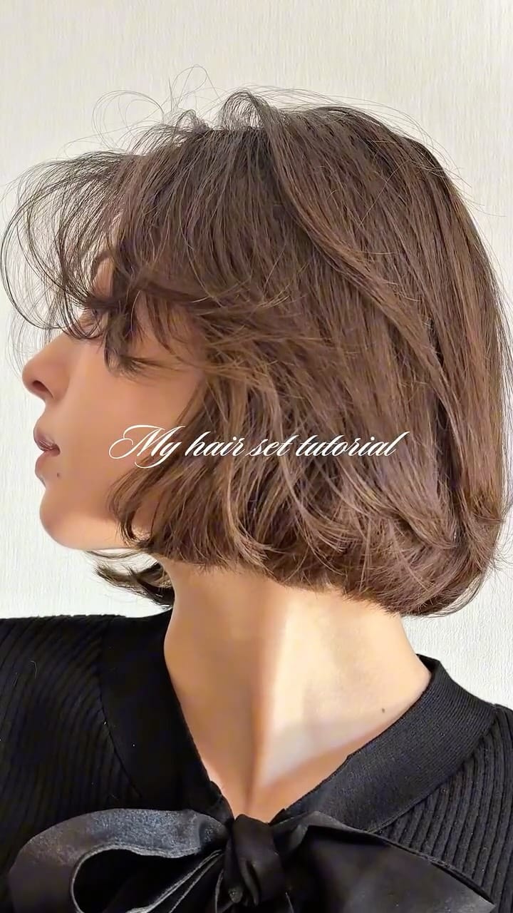 Post 2 by エレナ　Elena on Instagram (video)