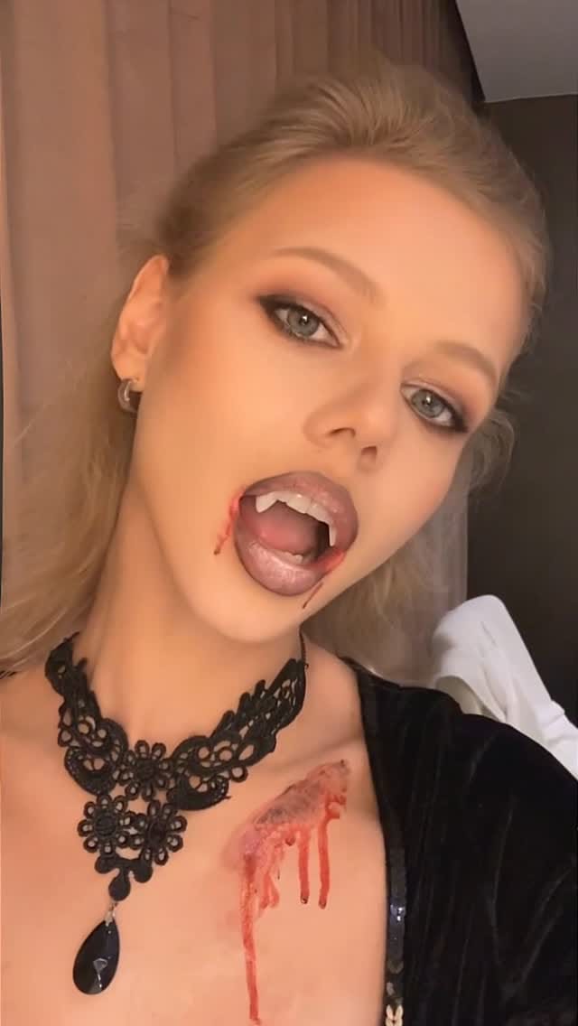 Post 8 by Mariana Kmet on Instagram (video)
