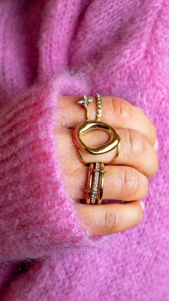 Post 2 by LauVéA Boutique - Bijoux intemporels en acier inoxydable on Instagram (video)