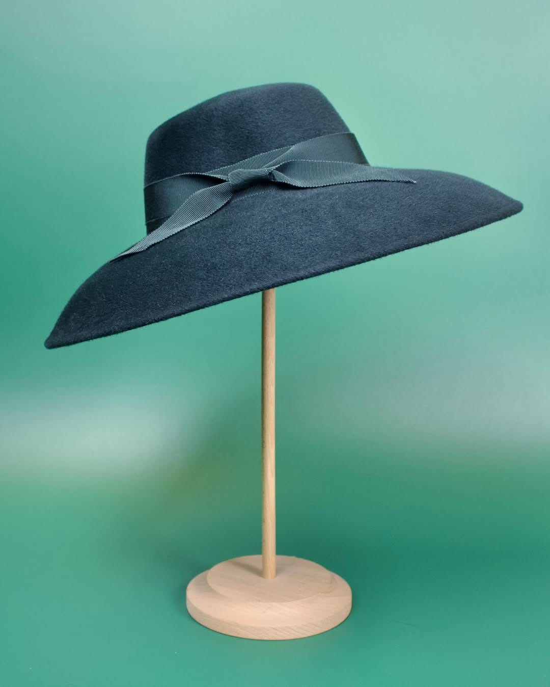Post 9 by Mademoiselle Chapeaux Paris on Instagram (carousel)