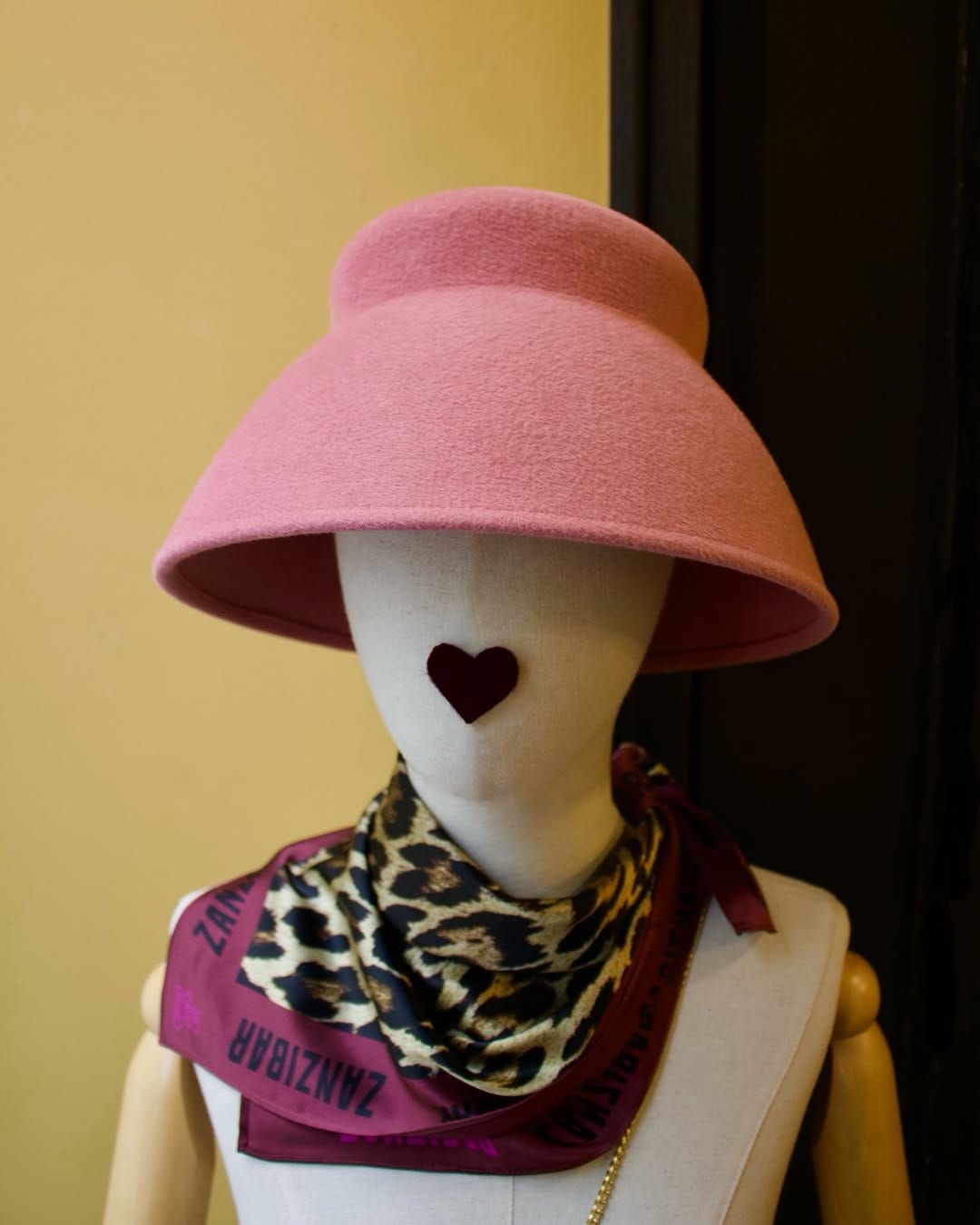 Post 3 by Mademoiselle Chapeaux Paris on Instagram (image)