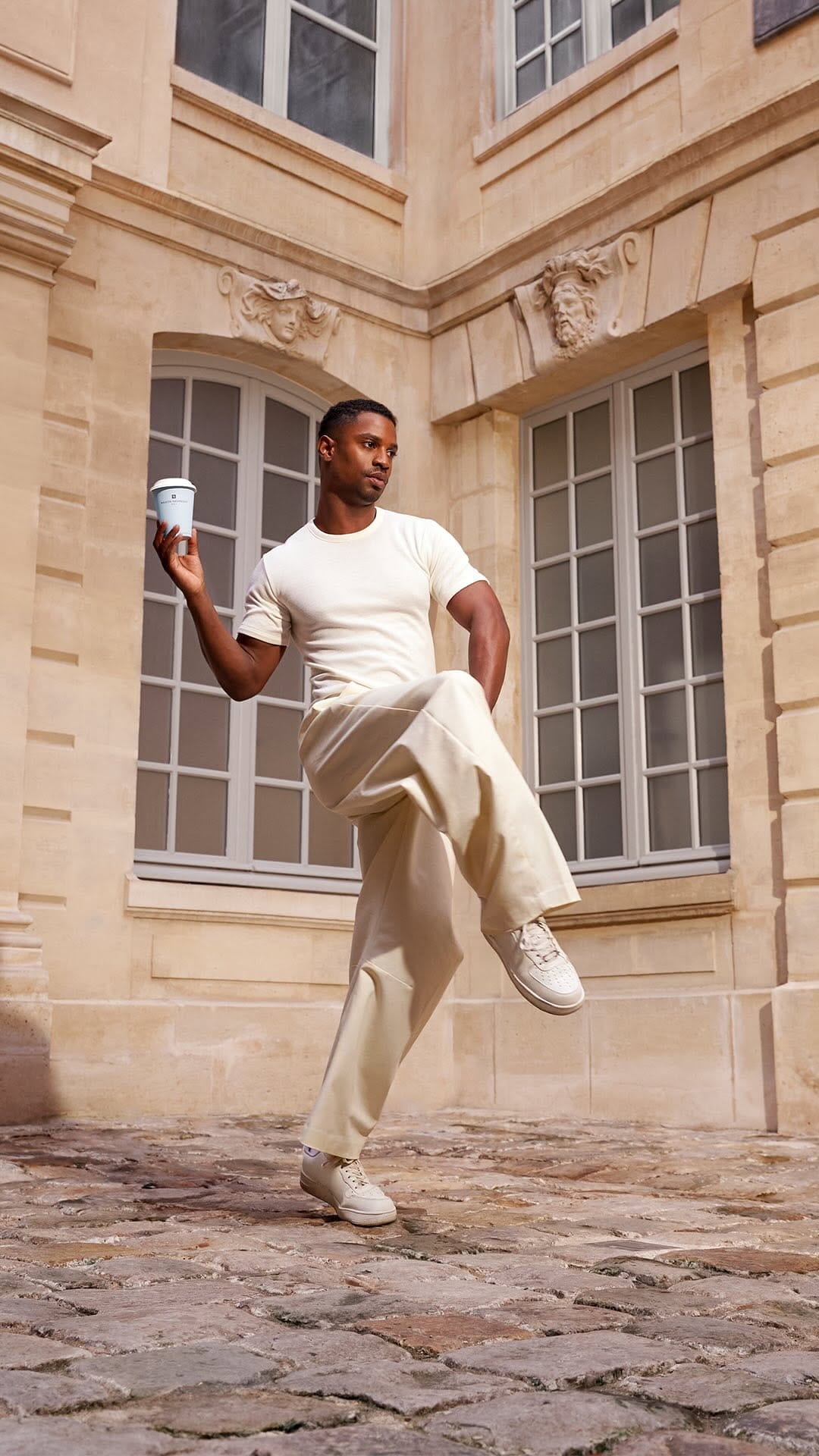 Post 5 by Gaultier Desandre Navarre on Instagram (video)