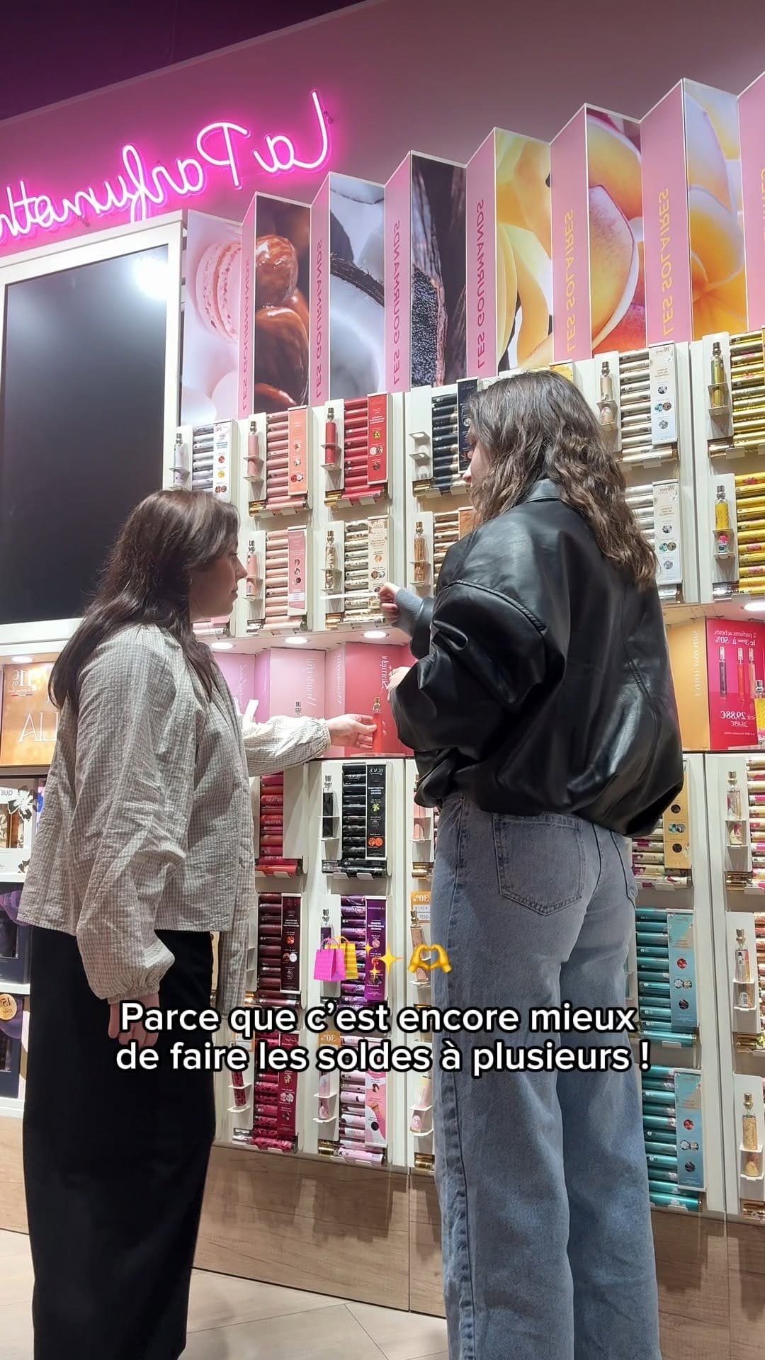 Post 3 by Place des Halles, le cœur de vie de la ville ❤️ on Instagram (video)