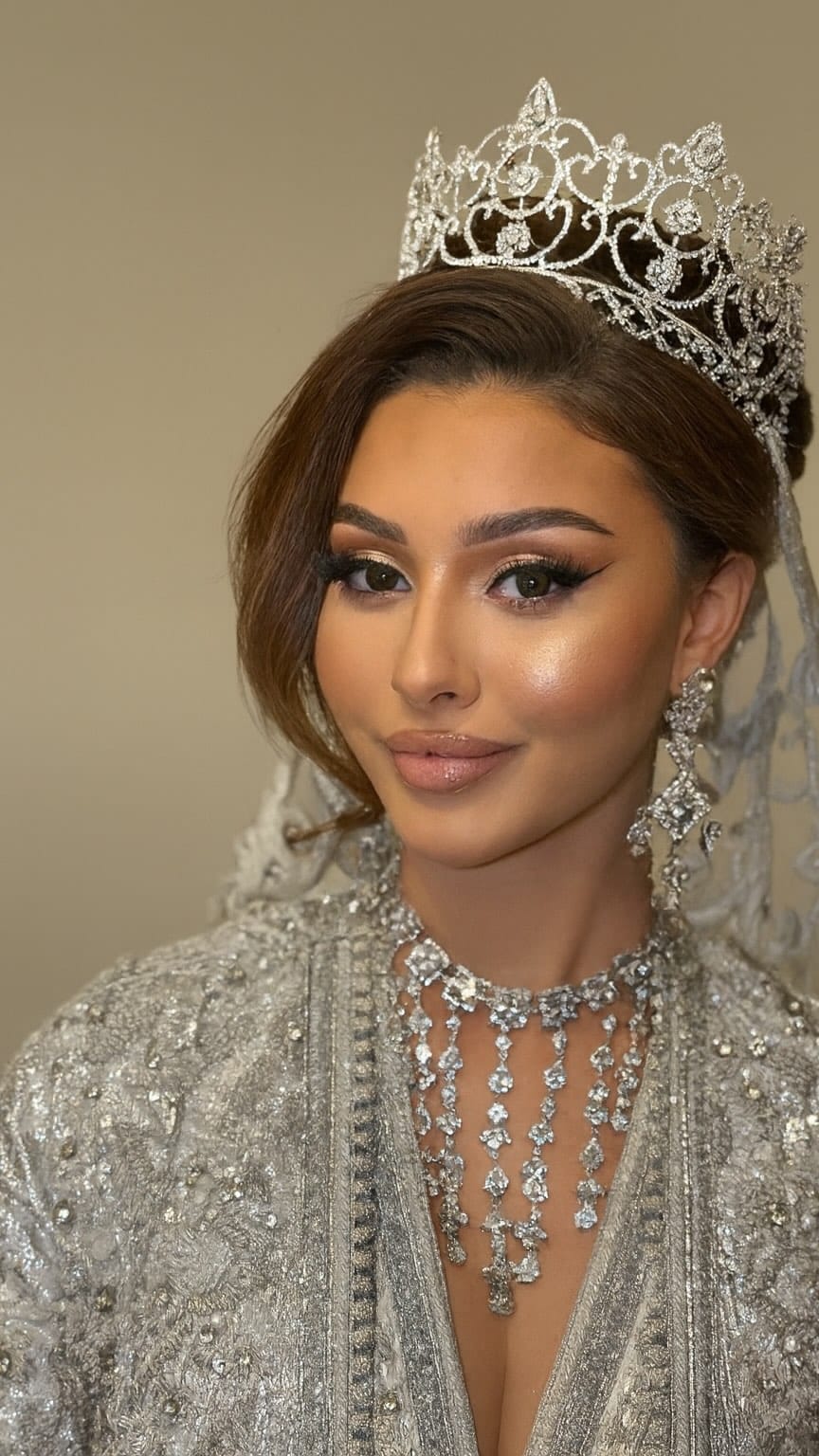 Post 1 by HAIR & MAKE UP ARTISTE MOROCCO on Instagram (video)