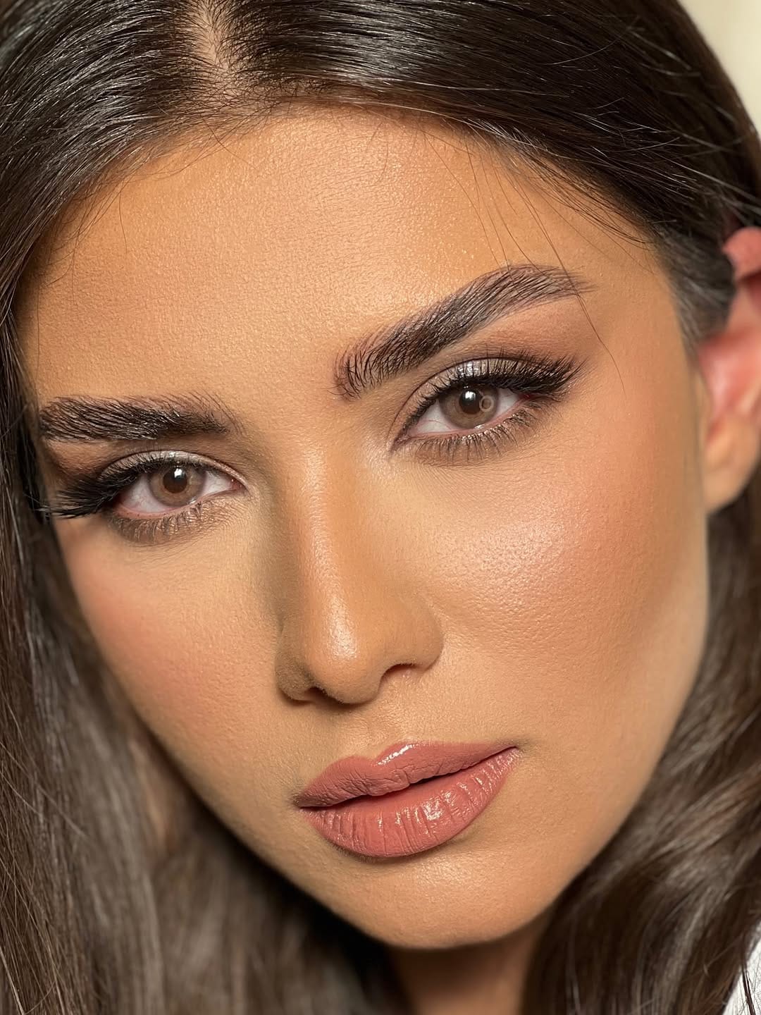 Post 2 by /پریسا بابایی/میکاپ آرتیست /میکاپ تخصصی عروس/ on Instagram (carousel)