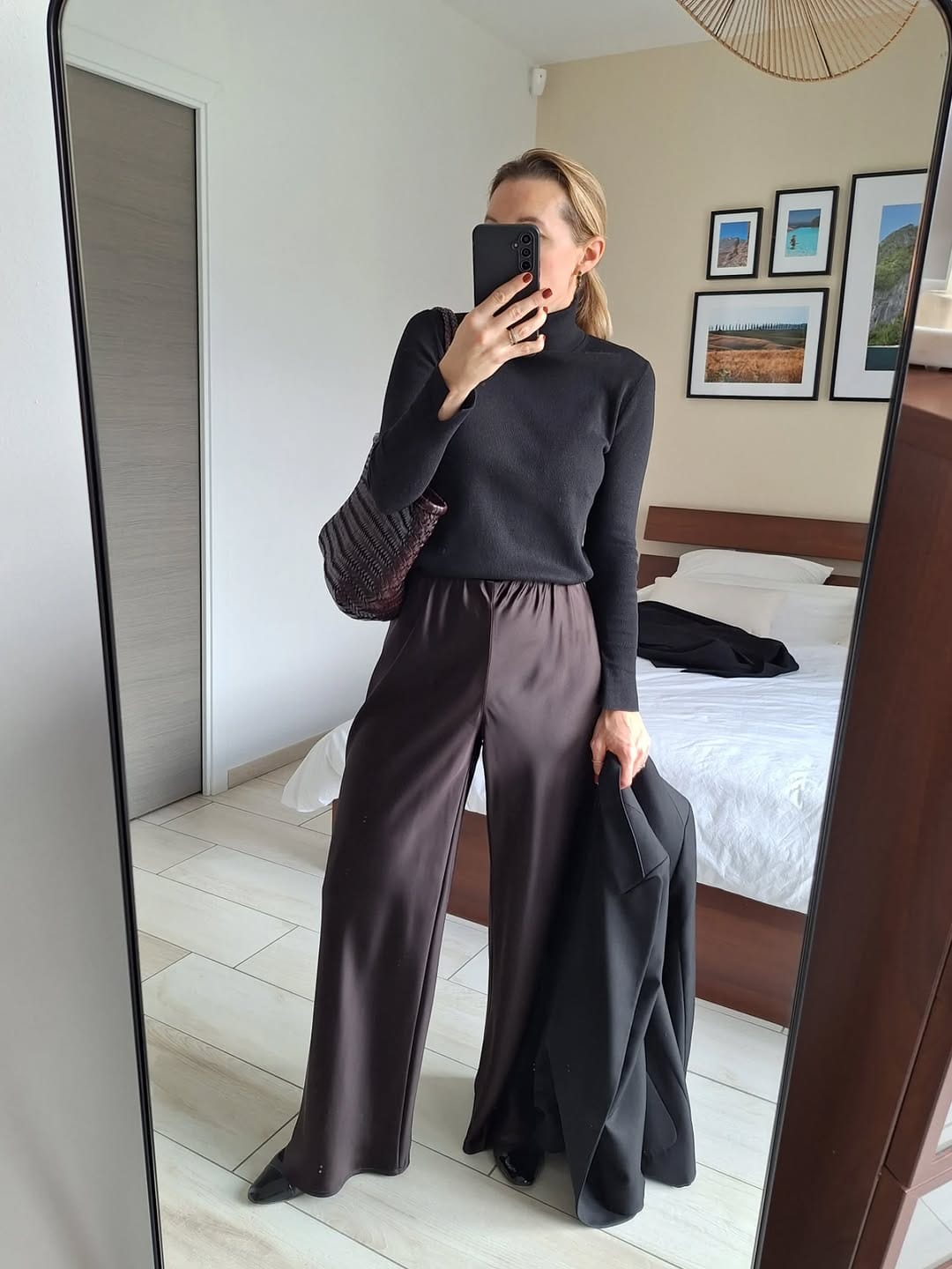 Post 8 by 𝕃𝕒𝕦𝕣𝕖 𝔹𝕝𝕕 on Instagram (carousel)