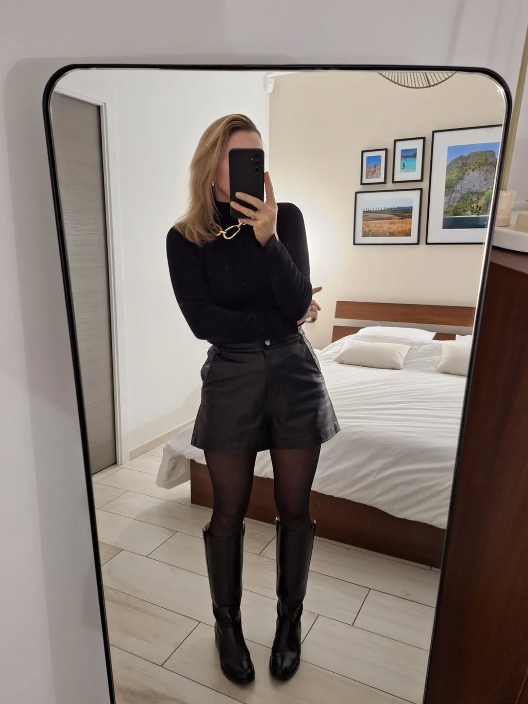 Post 6 by 𝕃𝕒𝕦𝕣𝕖 𝔹𝕝𝕕 on Instagram (carousel)