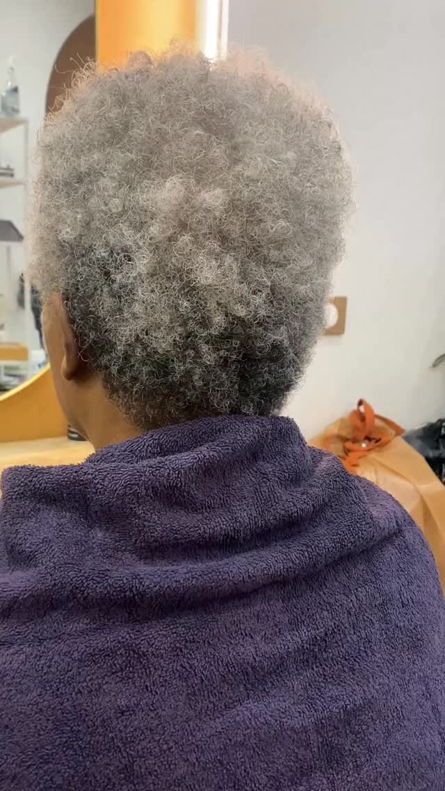 Post 1 by coloriste multi-texture on Instagram (video)
