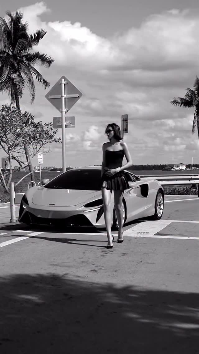 Post 7 by @alinakozyrka on Instagram (video)