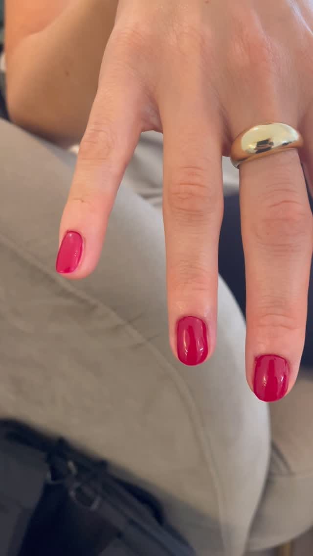 Post 5 by Institut Monceau on Instagram (video)