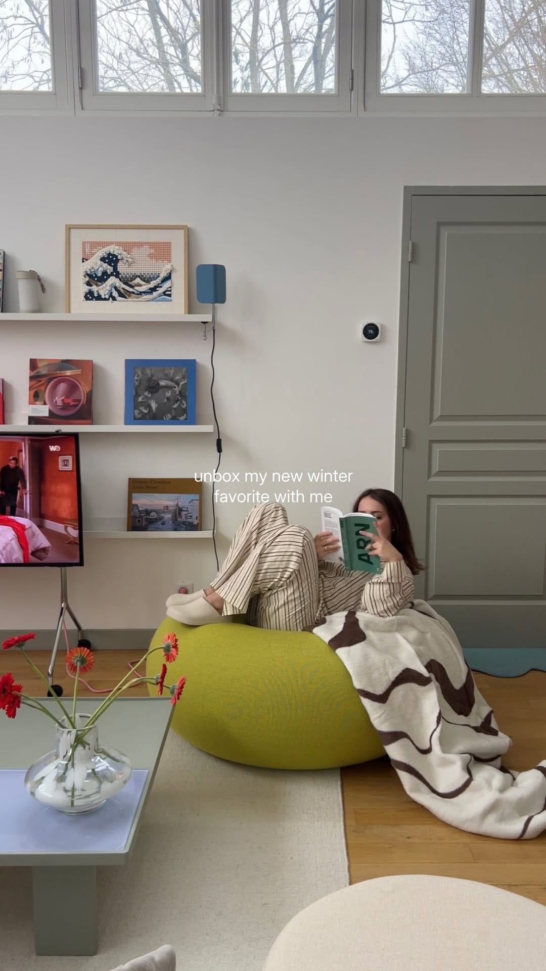 Post 2 by Charlène on Instagram (video)