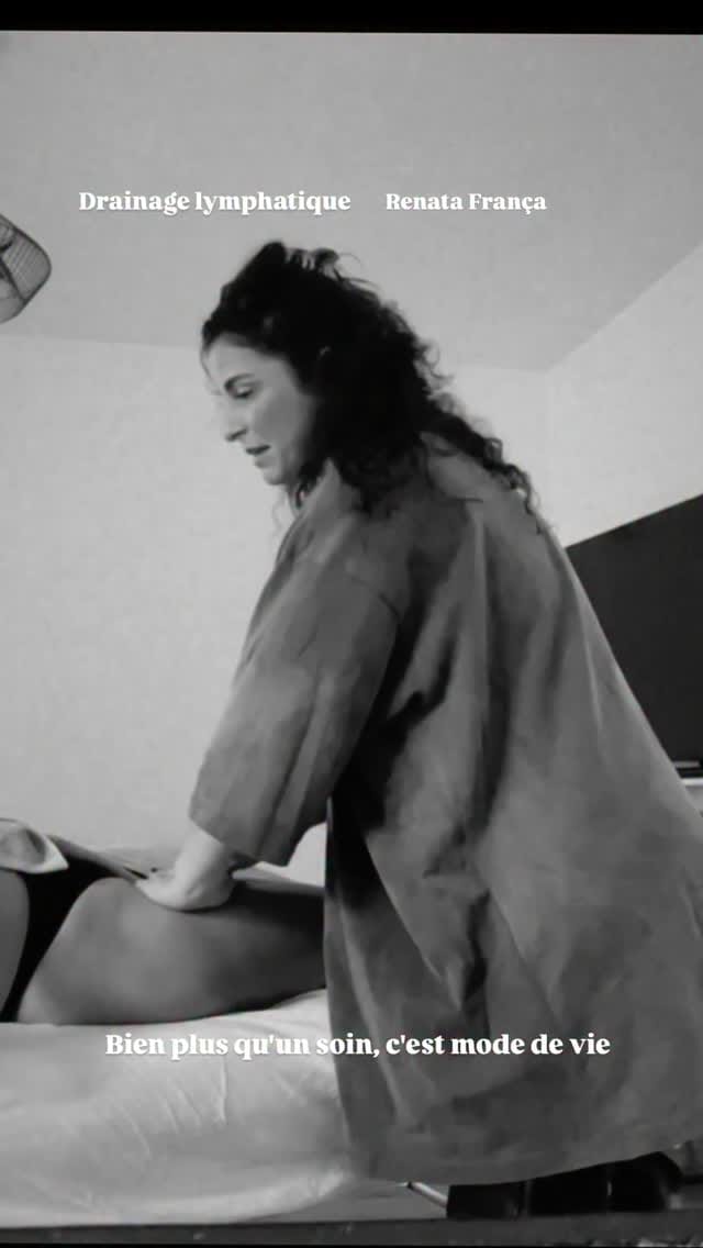 Post 3 by Mahaa Paris on Instagram (video)