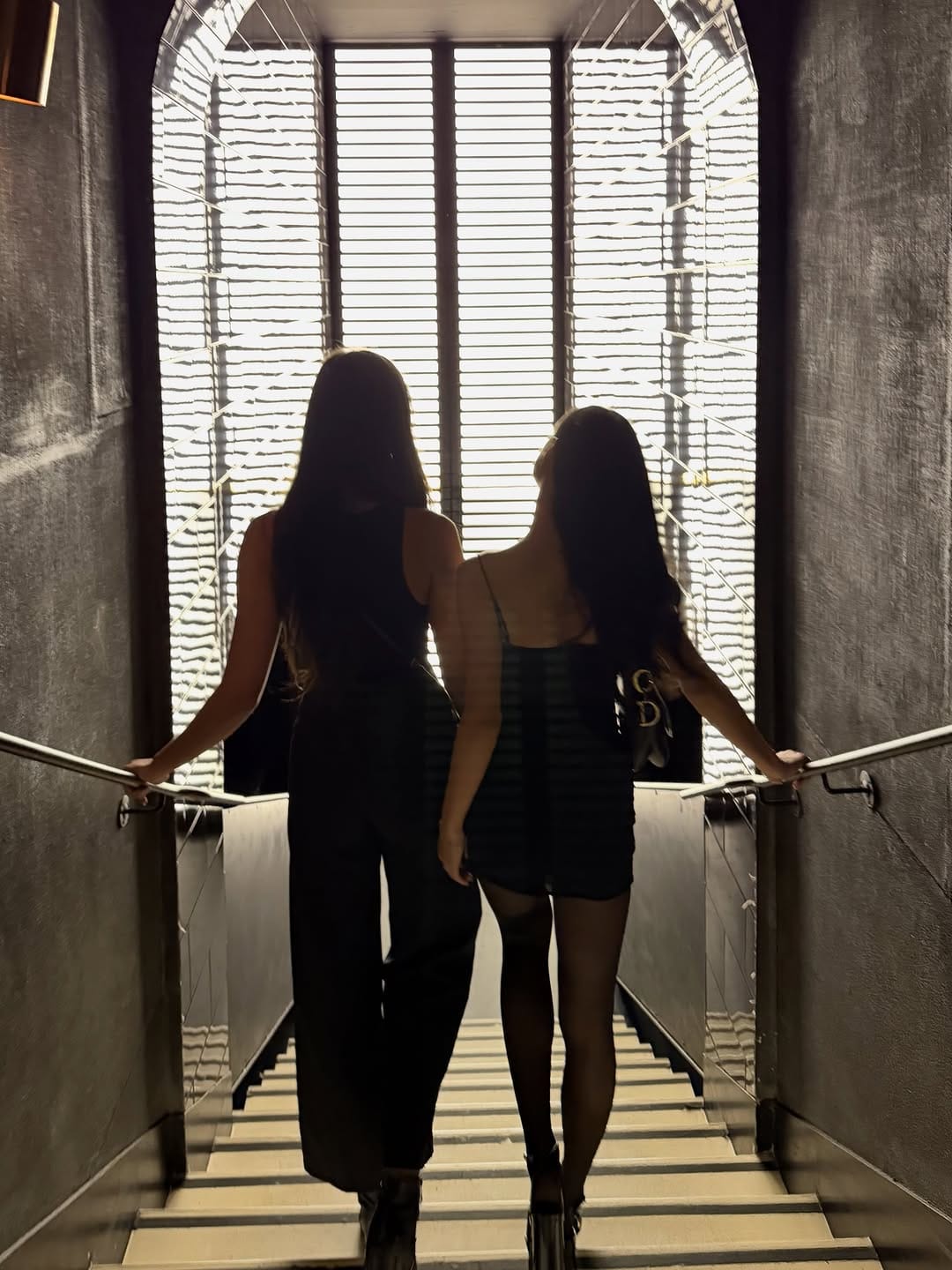 Post 8 by Evelyne De Larichaudy on Instagram (carousel)