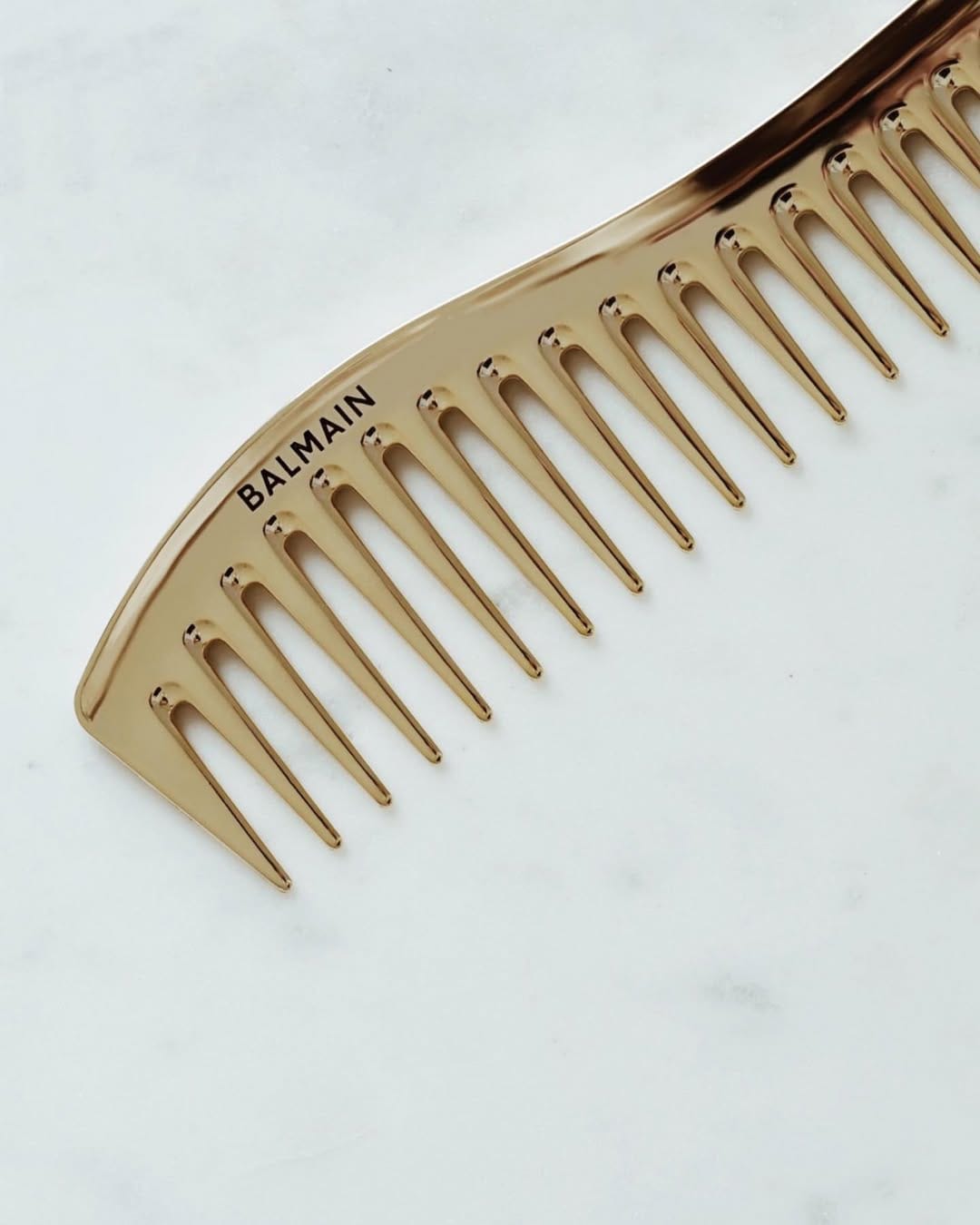 Post 9 by Balmain Hair Salon Paris on Instagram (image)