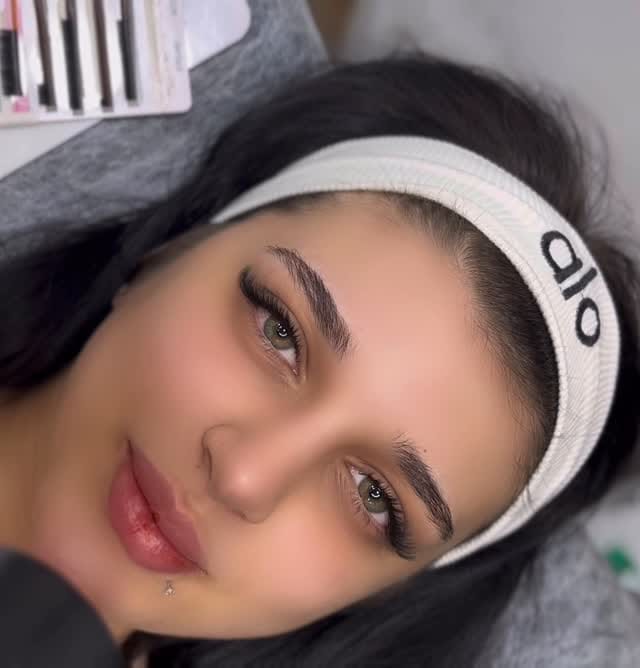 Post 2 by اکستنشن مژه | دزفول on Instagram (video)