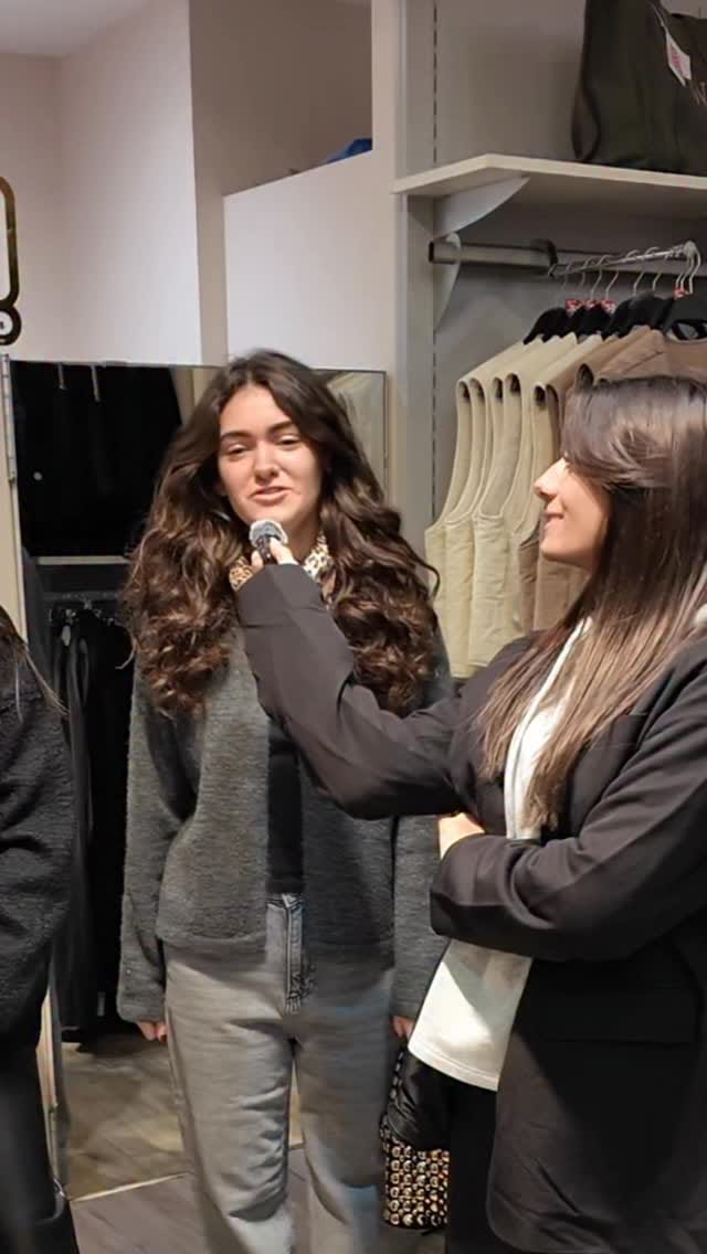 Post 9 by 𝕄𝕆𝔻𝕀 𝕀ℕ 🌸 on Instagram (video)
