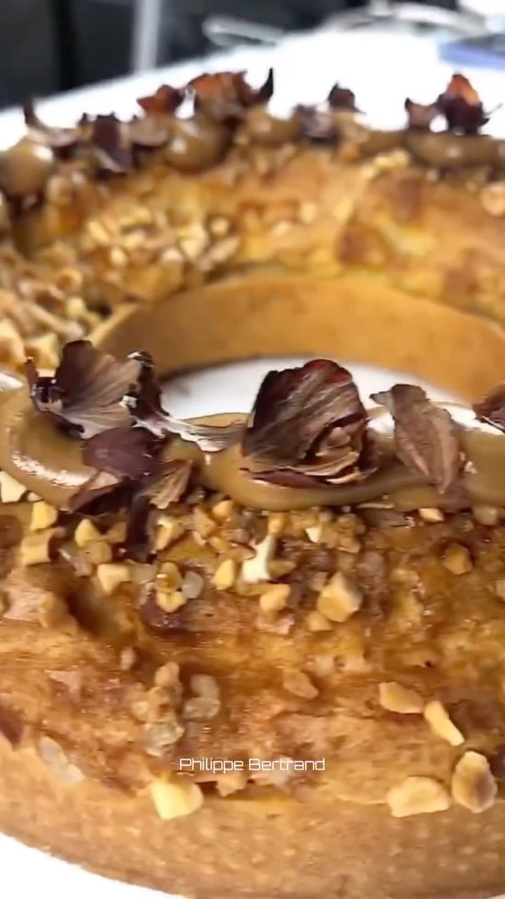 Post 8 by Philippe Bertrand on Instagram (video)