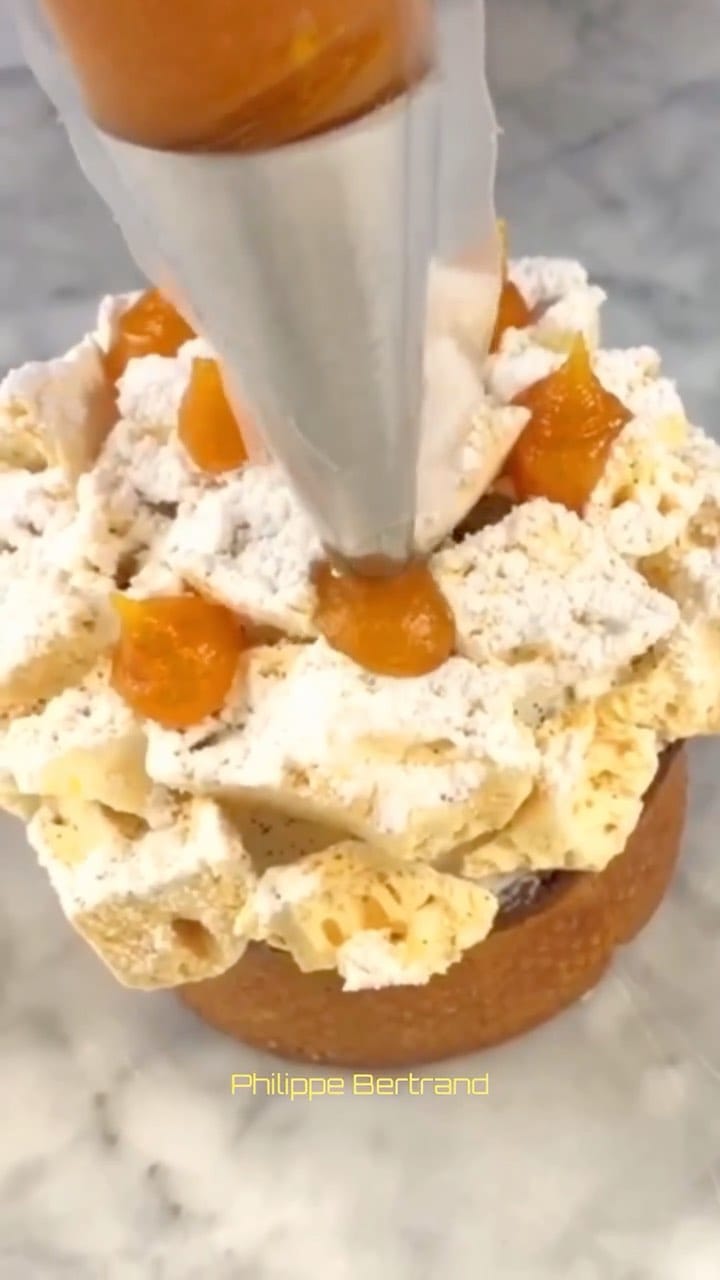 Post 7 by Philippe Bertrand on Instagram (video)
