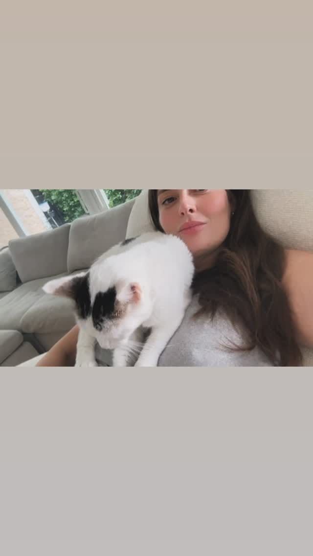 Post 1 by Regina Sil on Instagram (video)