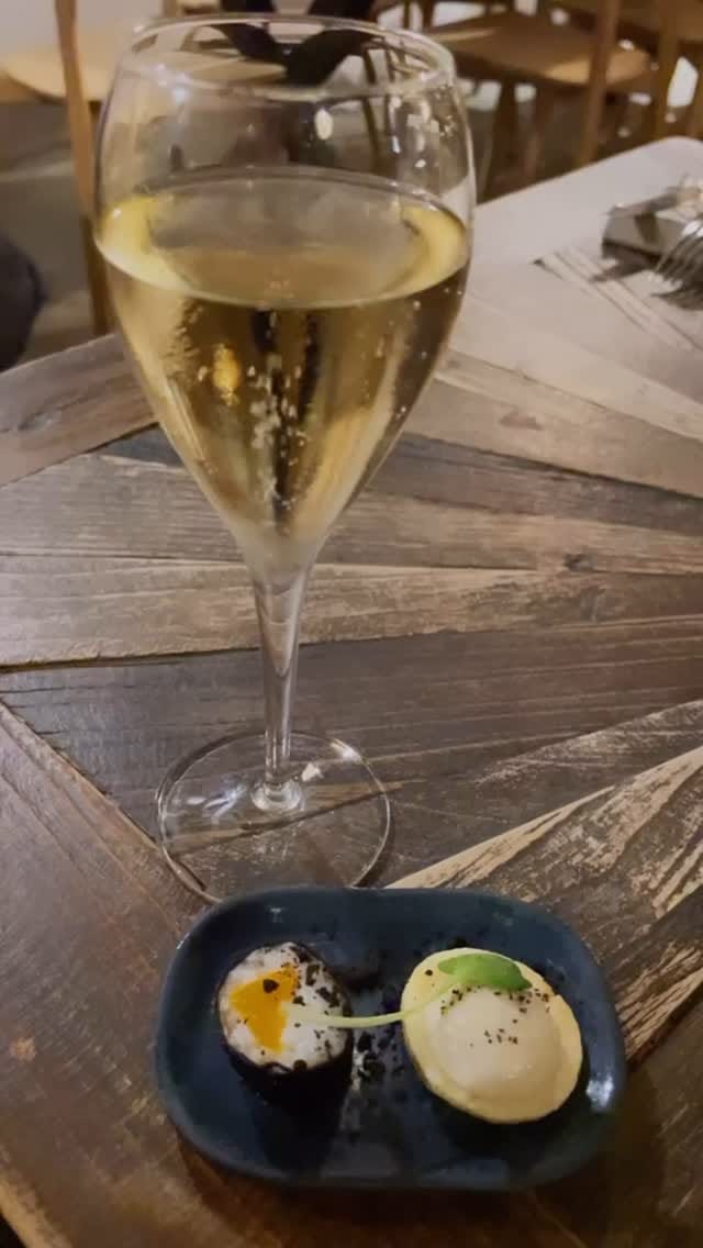 Post 6 by ℙ𝚊𝚙𝚢𝕋𝚘☮️ on Instagram (video)