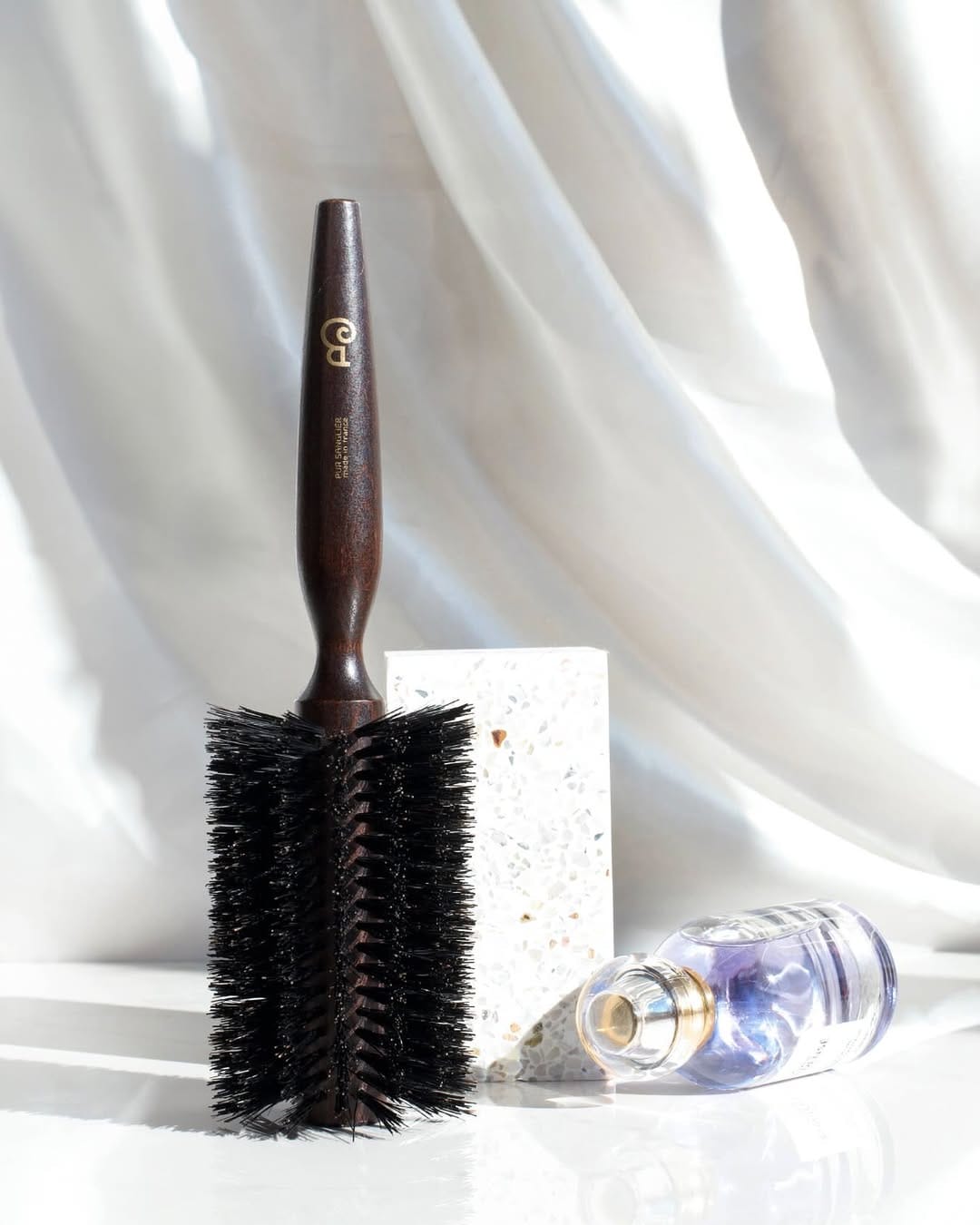 Post 2 by L’Artisan Brossier on Instagram (image)