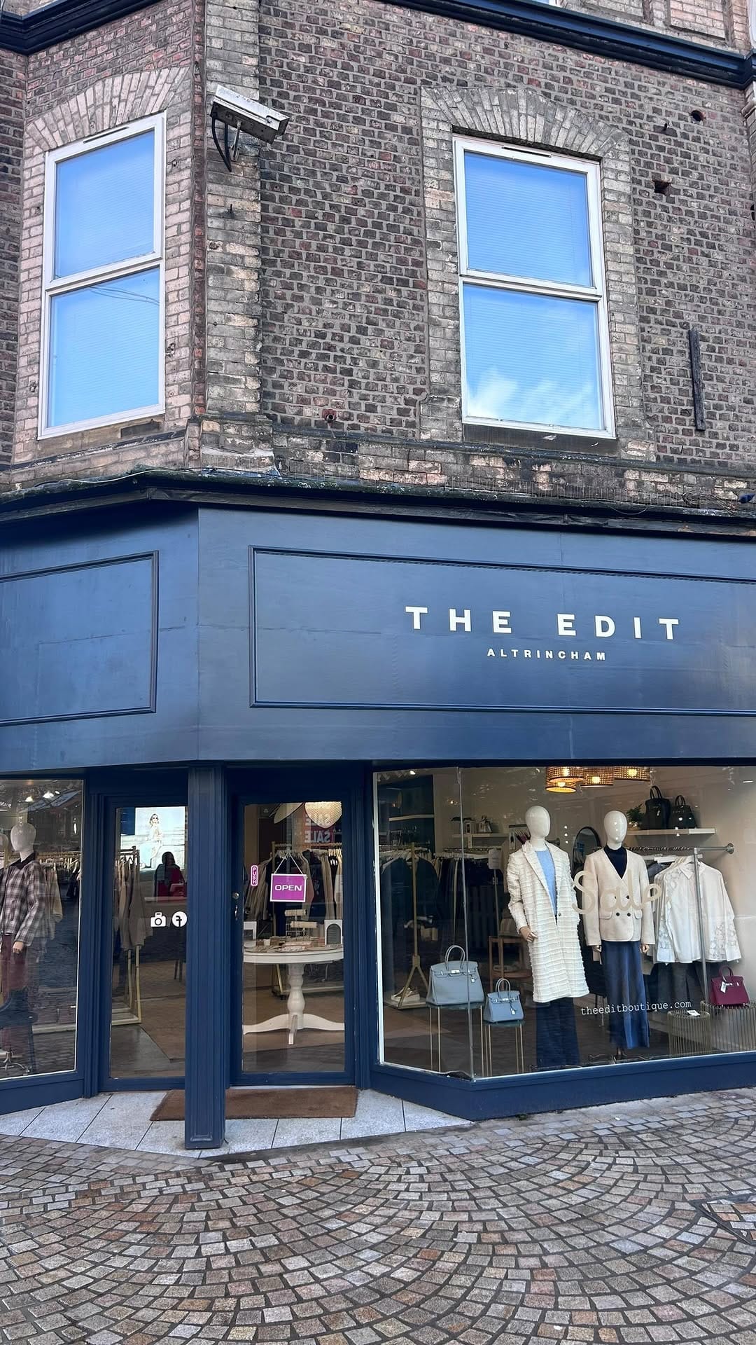 Post 8 by The Edit on Instagram (video)