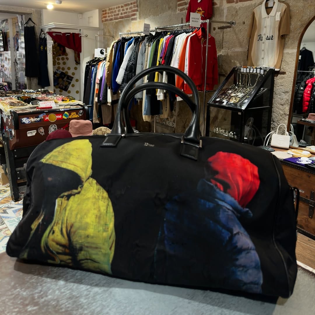 Post 2 by Les Pieces Vintage Store on Instagram (carousel)