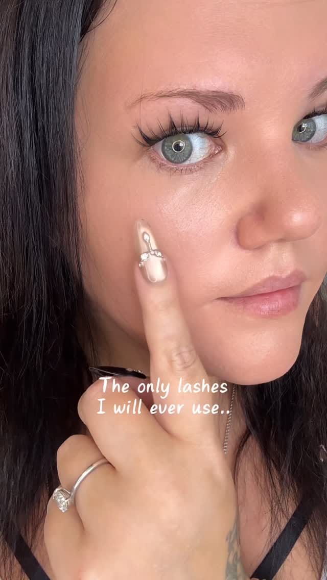 Post 1 by Carly Jess on Instagram (video)