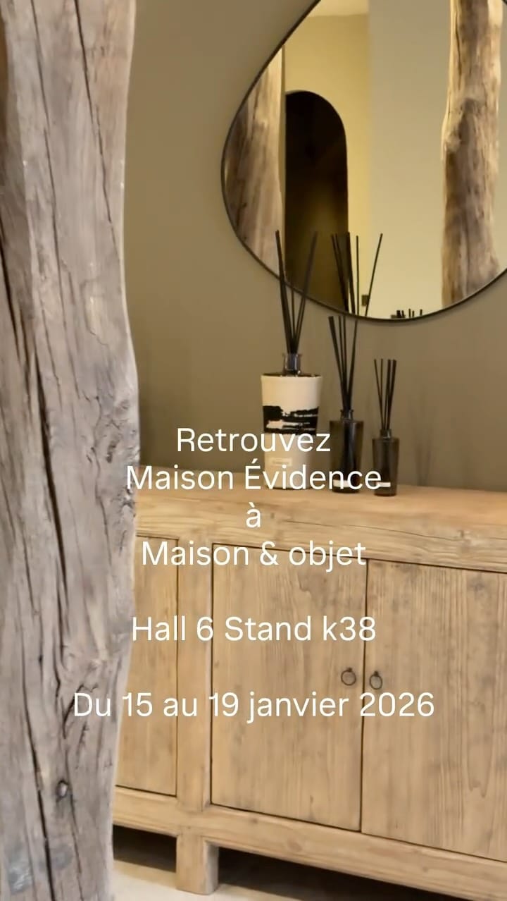 Post 1 by Artisan parfumeur on Instagram (video)