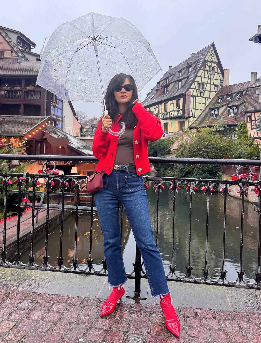 Post 8 by Vololona Andrianirina on Instagram (carousel)