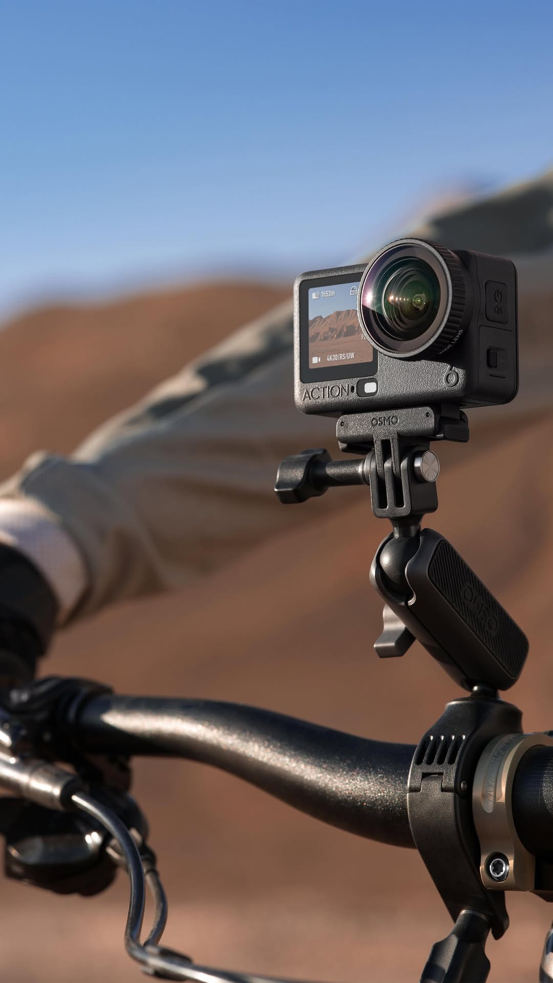 Post 2 by DJI Authorized Retail Store Paris on Instagram (video)