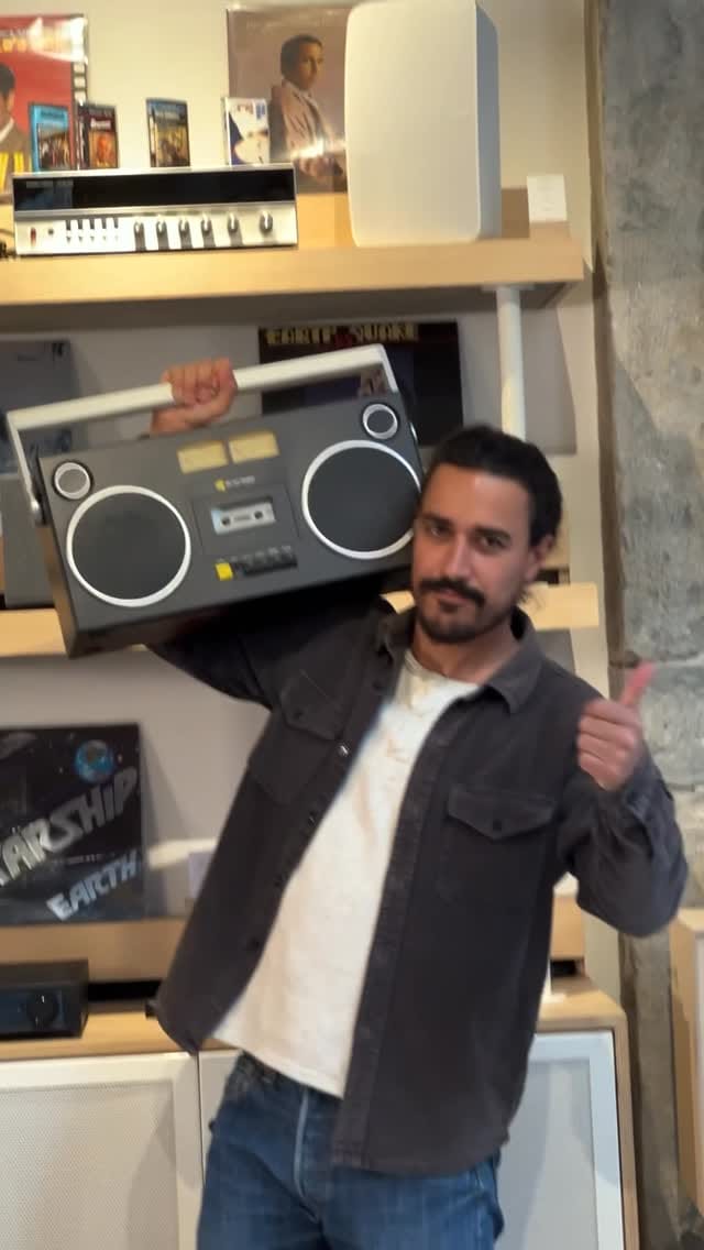 Post 5 by RetroFutur on Instagram (video)