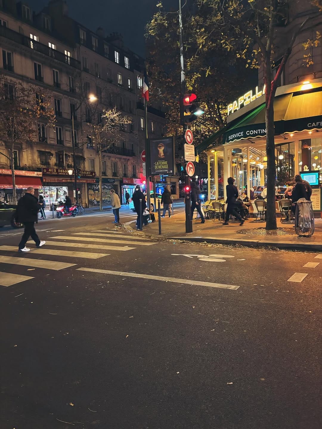 Post 8 by Romy on Instagram (carousel)