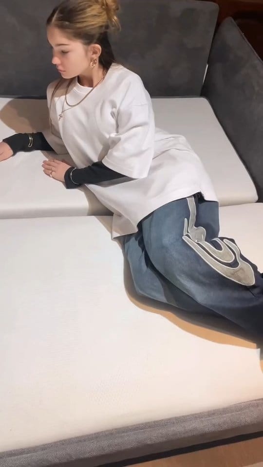 Post 2 by Créatrice de contenu/ Influenceuse Montpellier on Instagram (video)