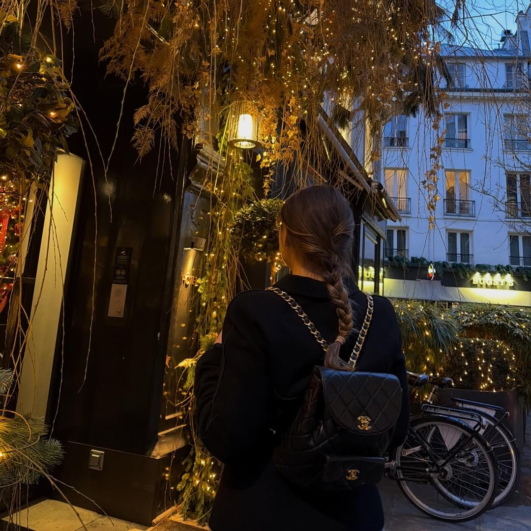 Post 5 by 𝐕𝐚𝐥𝐨𝐢𝐬 𝐕𝐢𝐧𝐭𝐚𝐠𝐞 𝐏𝐚𝐫𝐢𝐬 on Instagram (carousel)
