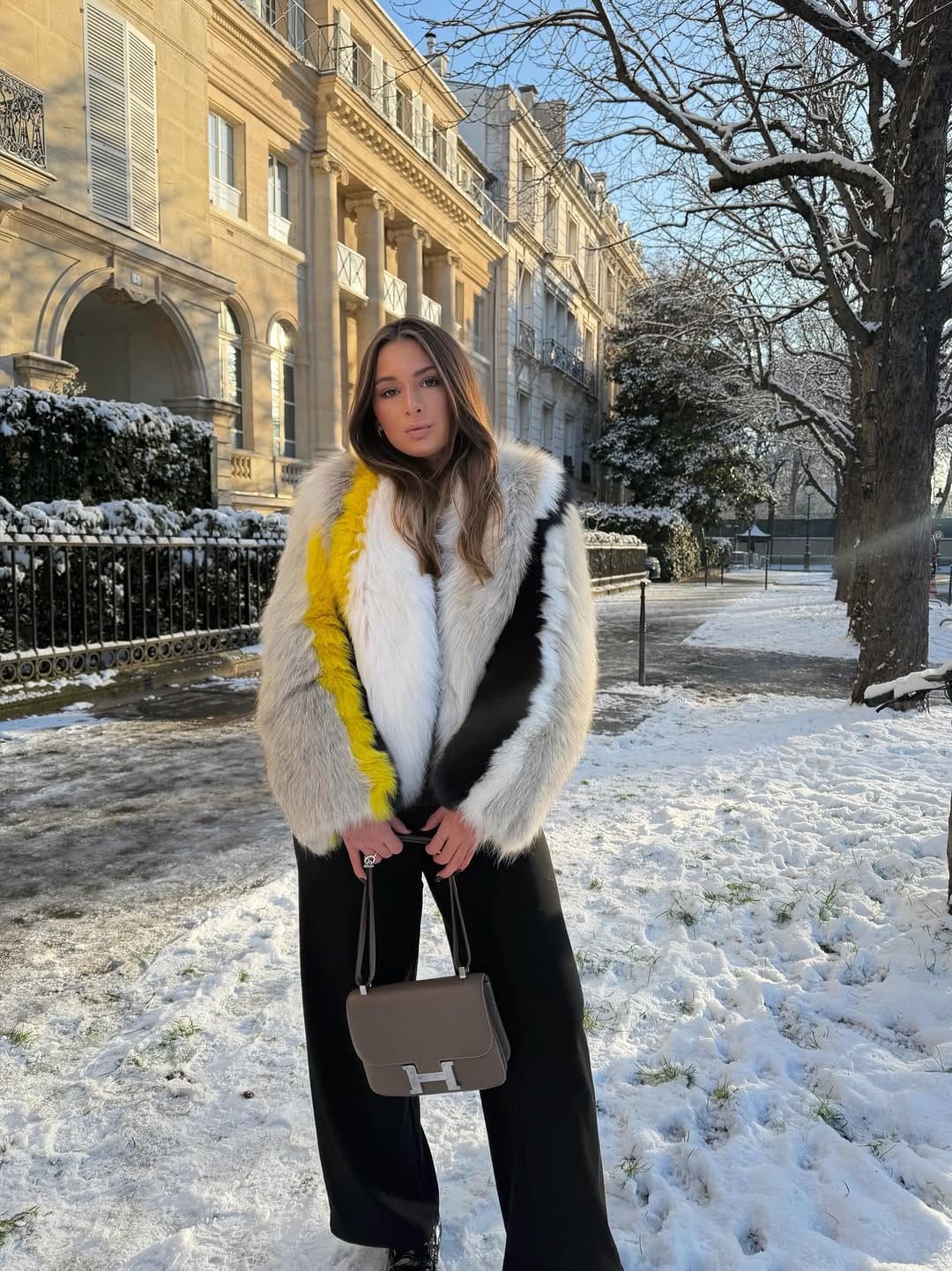 Post 3 by 𝐕𝐚𝐥𝐨𝐢𝐬 𝐕𝐢𝐧𝐭𝐚𝐠𝐞 𝐏𝐚𝐫𝐢𝐬 on Instagram (carousel)