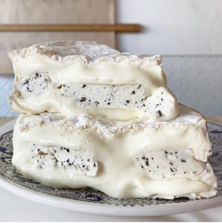 Post 1 by Tentation Fromage on Instagram (image)